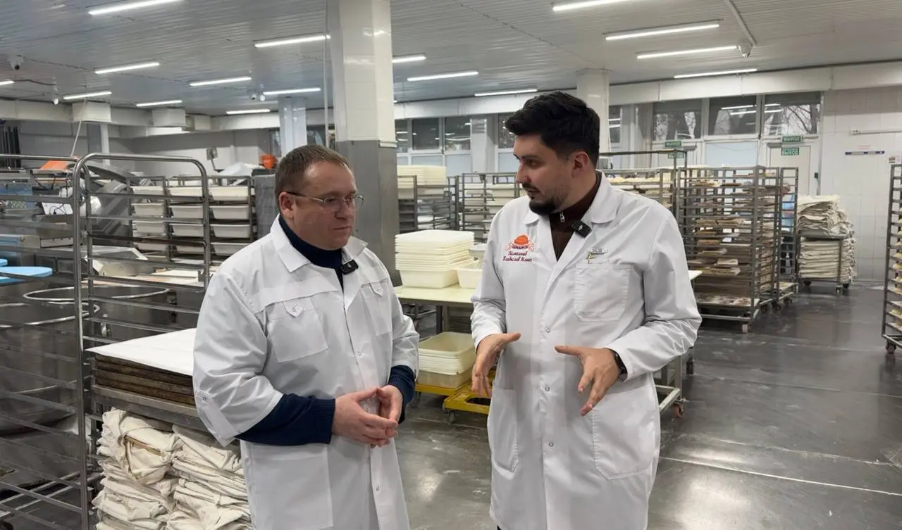 Президент Российского союза пекарей посетил производство хлебопекарного предприятия «Каравай-СВ» в Московской области