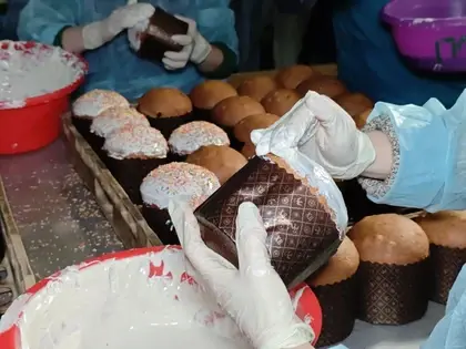 40 тысяч куличей в подарок: луганский хлебокомбинат передал пасхальную выпечку для учреждений соцзащиты и военных