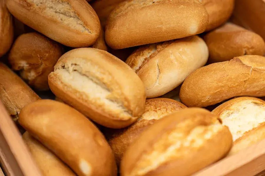 Делегацию из Афганистана угостили хлебом в лаборатории ЦОК АПК по Москве и Московской области