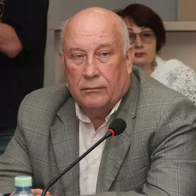 Головачёв Виктор Романович